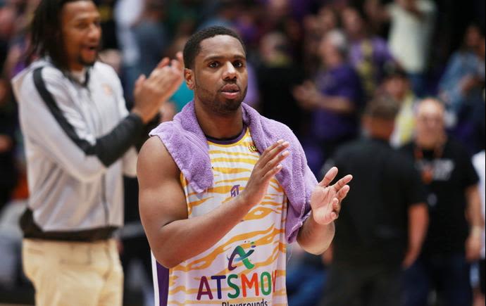 ג'ו רגלנד הפועל חולון