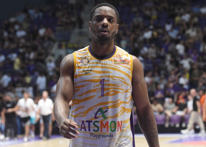 ג'ו רגלנד, שחקן הפועל חולון