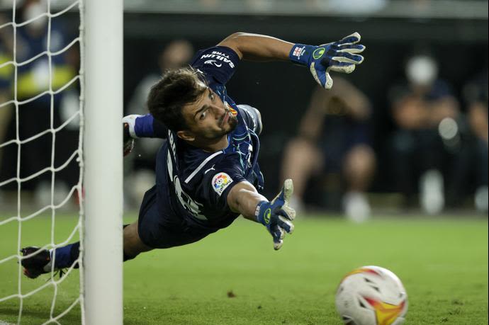 גיורגי ממרדשווילי, שוער ולנסיה