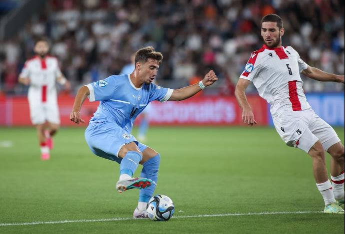 עוז בילו שחקן הנבחרת הצעירה של ישראל