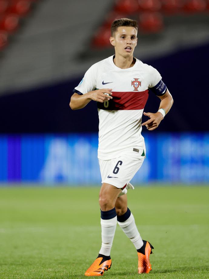 שחקן הנבחרת הצעירה של פורטוגל, טיאגו דנטאס