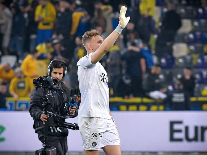 שוער מכבי תל אביב דניאל פרץ