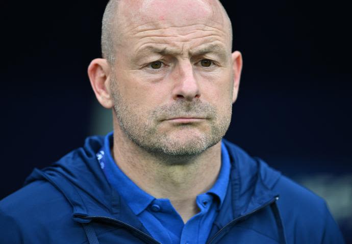 לי קארסלי, מאמן נבחרת אנגליה הצעירה