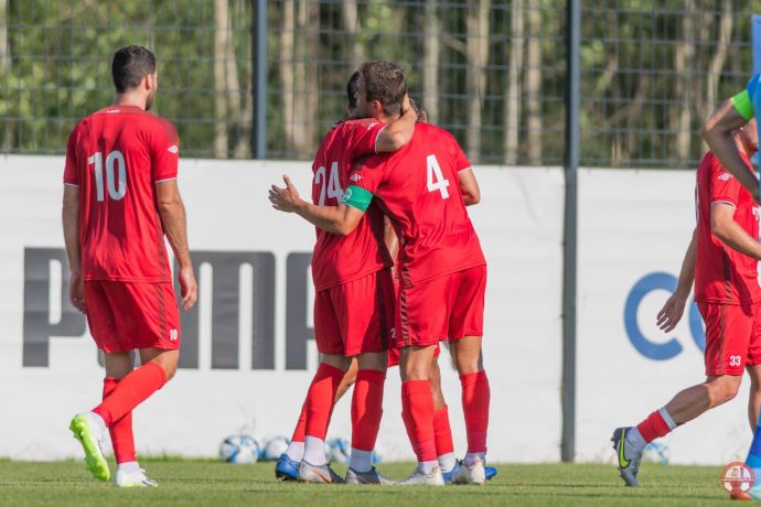 גיא בדש חוגג יחד עם מיגל ויטור הפועל באר שבע
