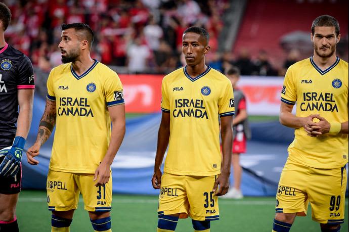 שחקני מכבי תל אביב שחר פיבן, אוראל באייה, ג'ורג'ה יובאנוביץ'