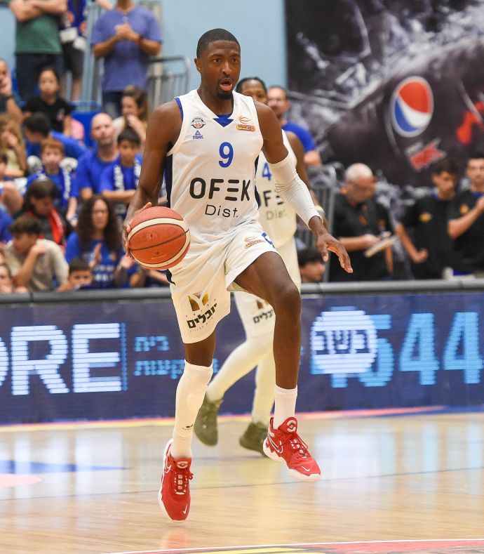 מוריס קמפ בני הרצליה