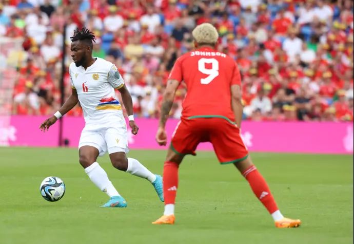 שחקן נבחרת ארמניה, אוגוצ'וקוו איוו