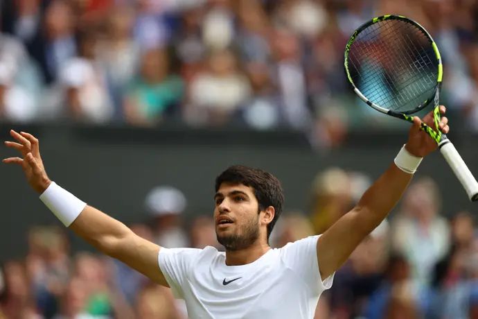 הטניסאי הספרדי קרלוס אלקראס