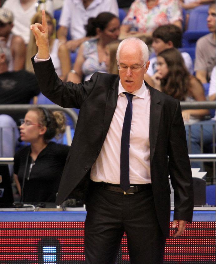 אריק שיבק מאמן נבחרת ישראל