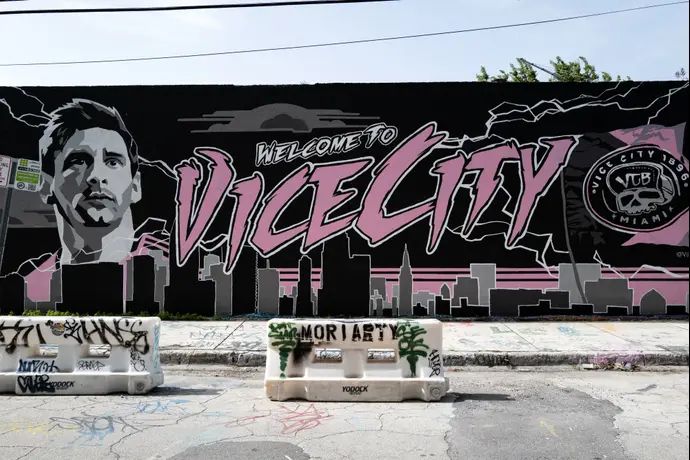 גרפיטי ליאונל מסי ברחובות מיאמי