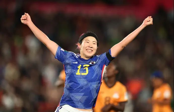 ג'ון אנדו, שחקנית נבחרת יפן