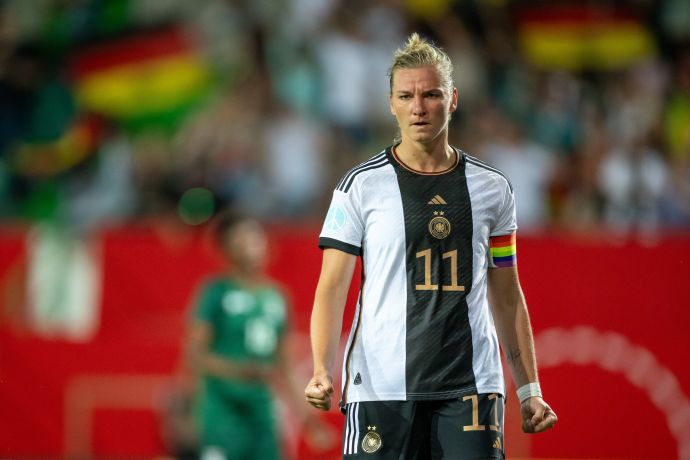 אלכסנדרה פופ, שחקנית נבחרת הנשים של גרמניה