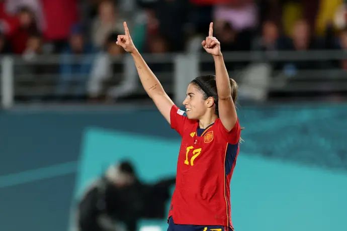 אלבה רדונדו, שחקנית נבחרת ספרד נשים