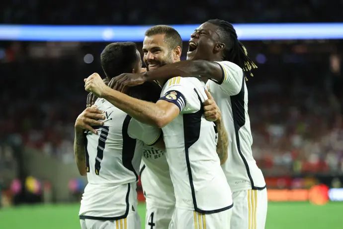 שחקני ריאל מדריד חוגגים עם חוסלו