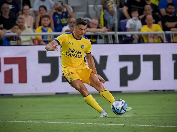 דן ביטון, שחקן מכבי תל אביב