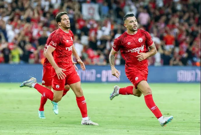 שי אליאס לצד מריאנו באריירו הפועל באר שבע