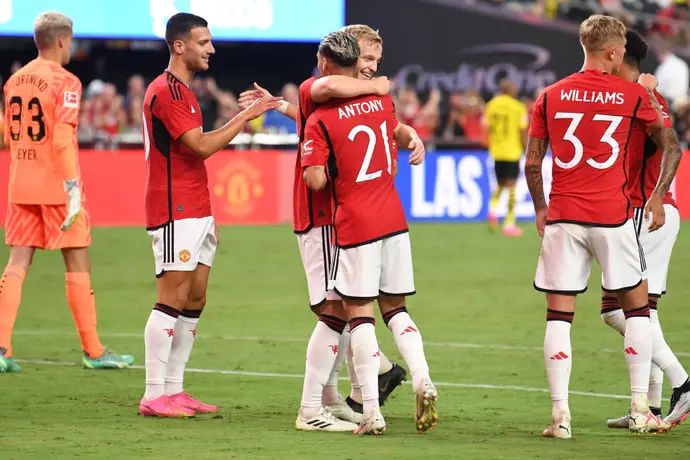 שחקני מנצ'סטר יונייטד אנטוני, דוני ואן דה בייק