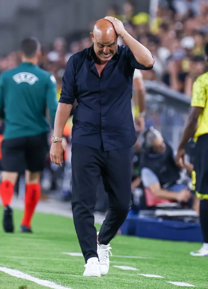 מאמן בית"ר ירושלים יוסי אבוקסיס