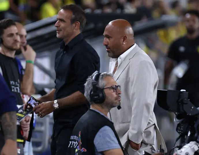 ברק אברמוב בעלים בית"ר ירושלים עם המנכ"ל כפיר אדרי