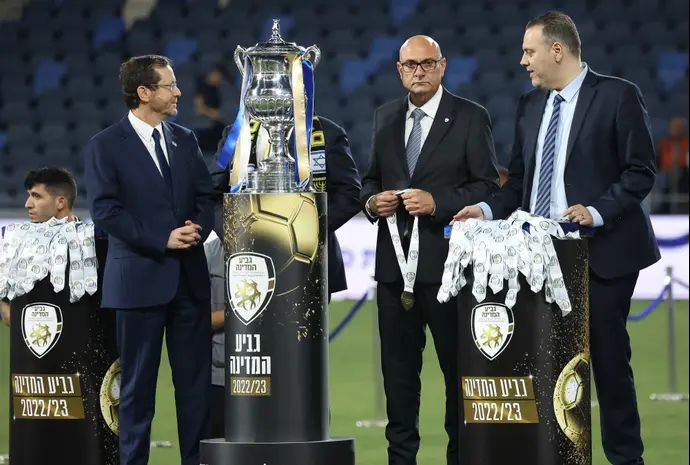 נשיא המדינה יצחק בוז'י הרצוג, יו