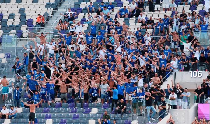 אוהדי הפועל פתח תקוה