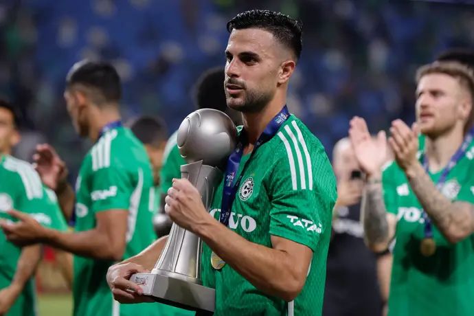 דין דוד ושחקני מכבי חיפה חוגגים אחרי הזכייה, אלוף האלופים