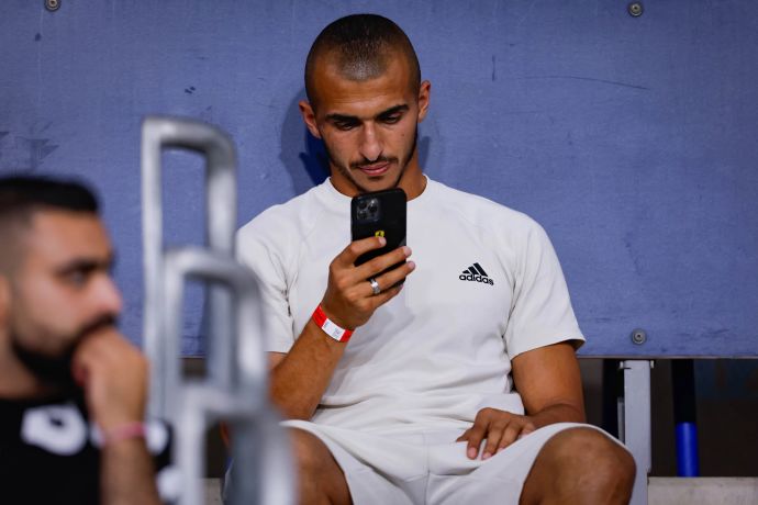 שחקן בני ריינה קייס גאנם