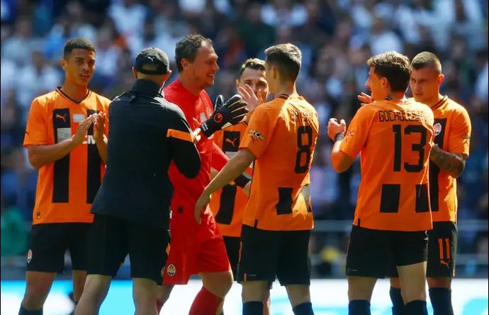 אנדריי פיאטוב, שוער שחטאר