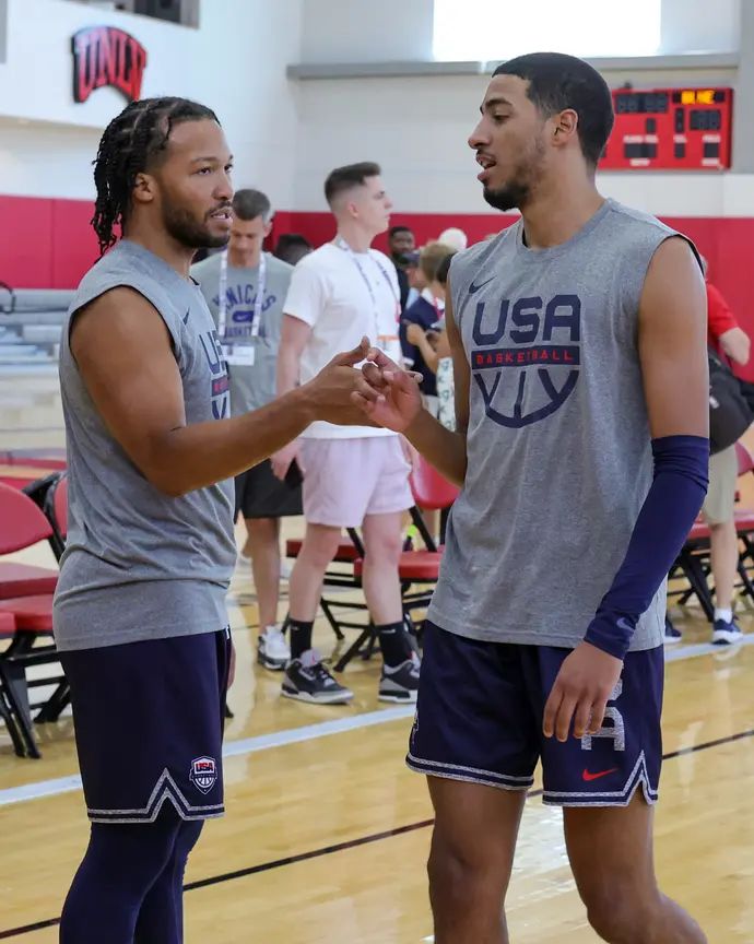 ג'יילן ברנסון, טייריס האליברטון, שחקני נבחרת ארה