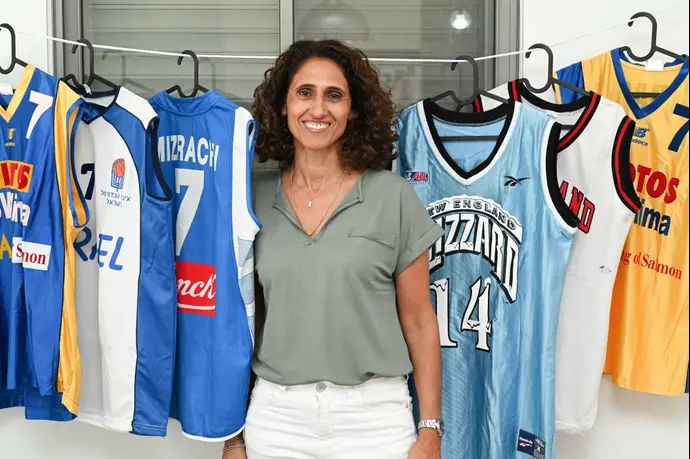 לימור מזרחי