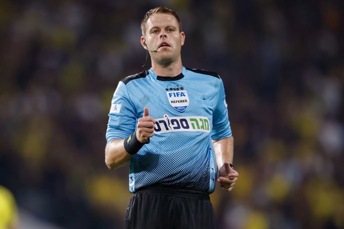 יגאל פריד שופט כדורגל