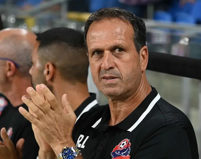 מאמן הפועל חיפה רוני לוי