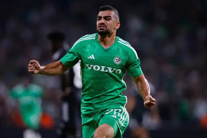 מחמוד ג'אבר שחקן מכבי חיפה חוגג שער