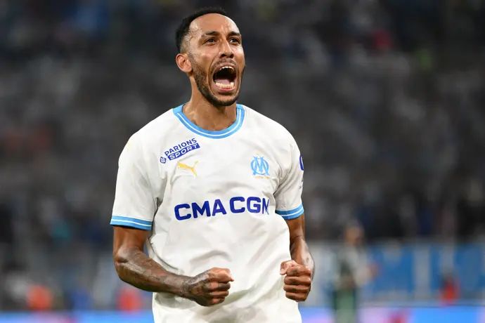 פייר אמריק אובמיאנג שחקן מארסיי חוגג שער