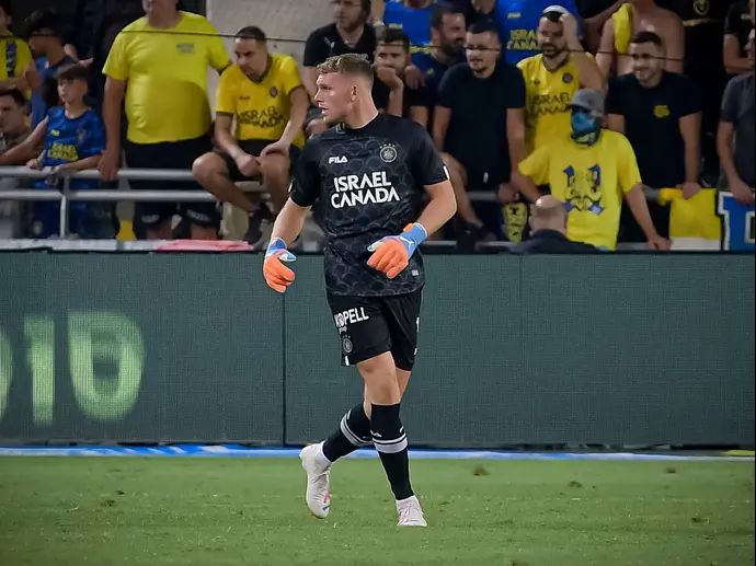 שוער מכבי תל אביב דניאל פרץ