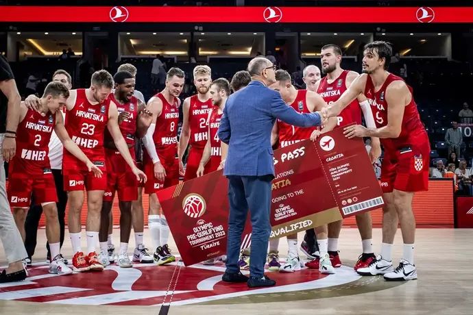 שחקני נבחרת קרואטיה חוגגים