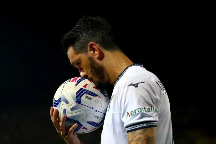 שחקן לאציו לואיס אלברטו