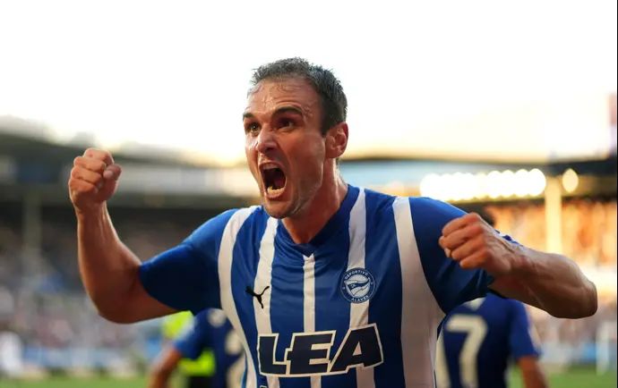 קיקה גרסיה שחקן אלאבס חוגג שער