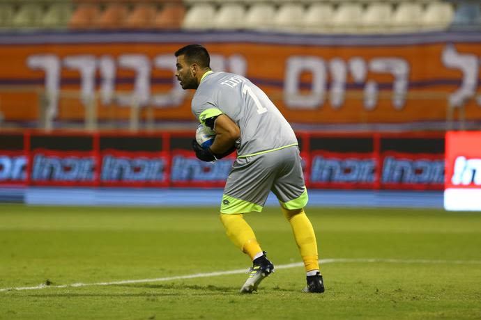 מתן עמבר שוער הפועל ראשון לציון