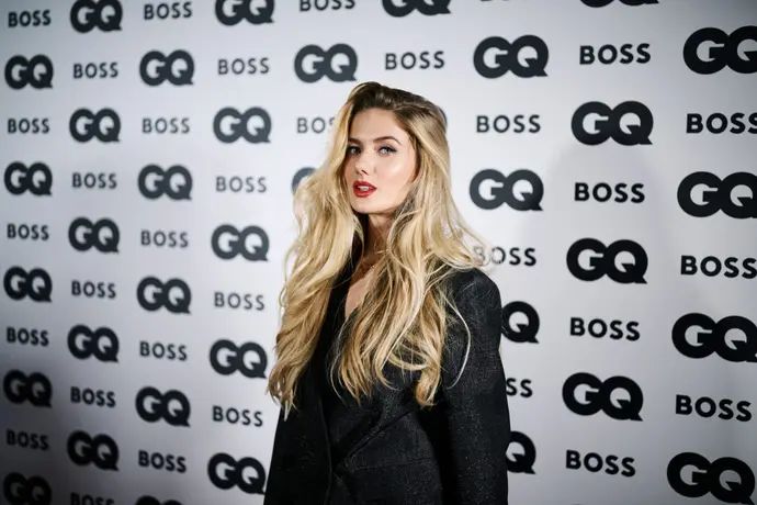 אליסה שמידט אתלטית