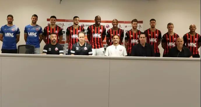 שחקני הפועל חיפה, הצוות המקצועי וההנהלה