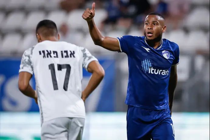 אלפרדו סטיבנס, עירוני קרית שמונה