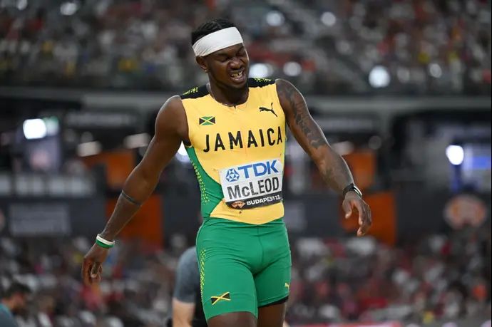 קרי מקלאוד קפיצה לרוחק