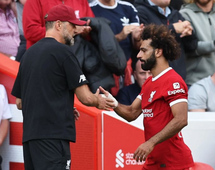 מוחמד סלאח לצד יורגן קלופ מאמן ליברפול