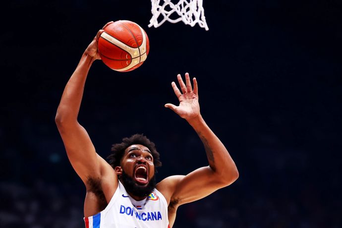 קארל אנתוני טאונס, נבחרת הרפובליקה הדומיניקנית