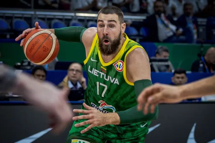 יונאס ולנצ'יונאס, נבחרת ליטא