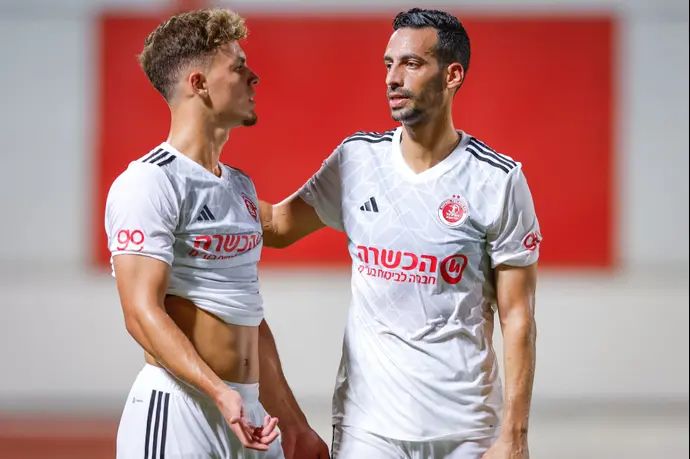 שחקני הפועל תל אביב דן איינבינדר, אל ים קנצפולסקי