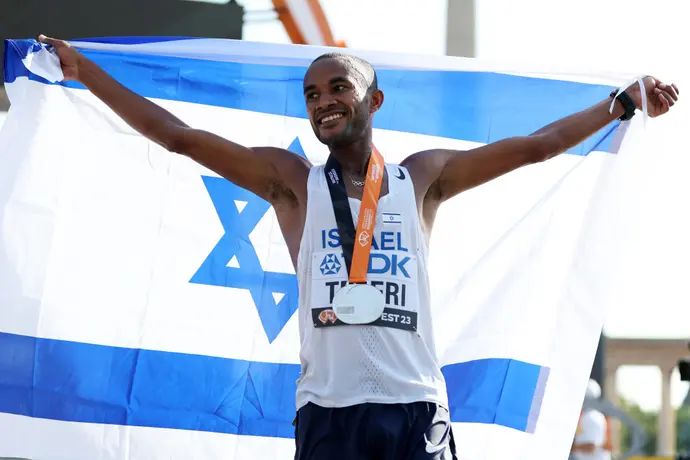 מארו טפרי, סגן אלוף העולם בריצת מרתון