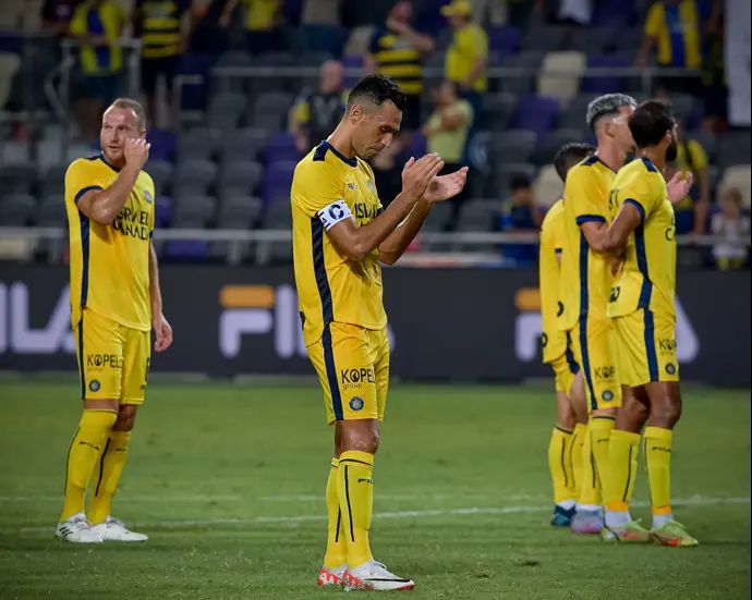 ערן זהבי שחקן מכבי תל אביב מודה לקהל