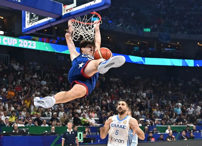 שחקן נבחרת ארצות הברית אוסטין ריבס